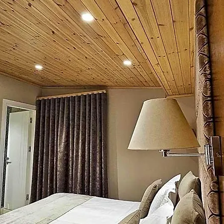 Hotel Queen Tirana